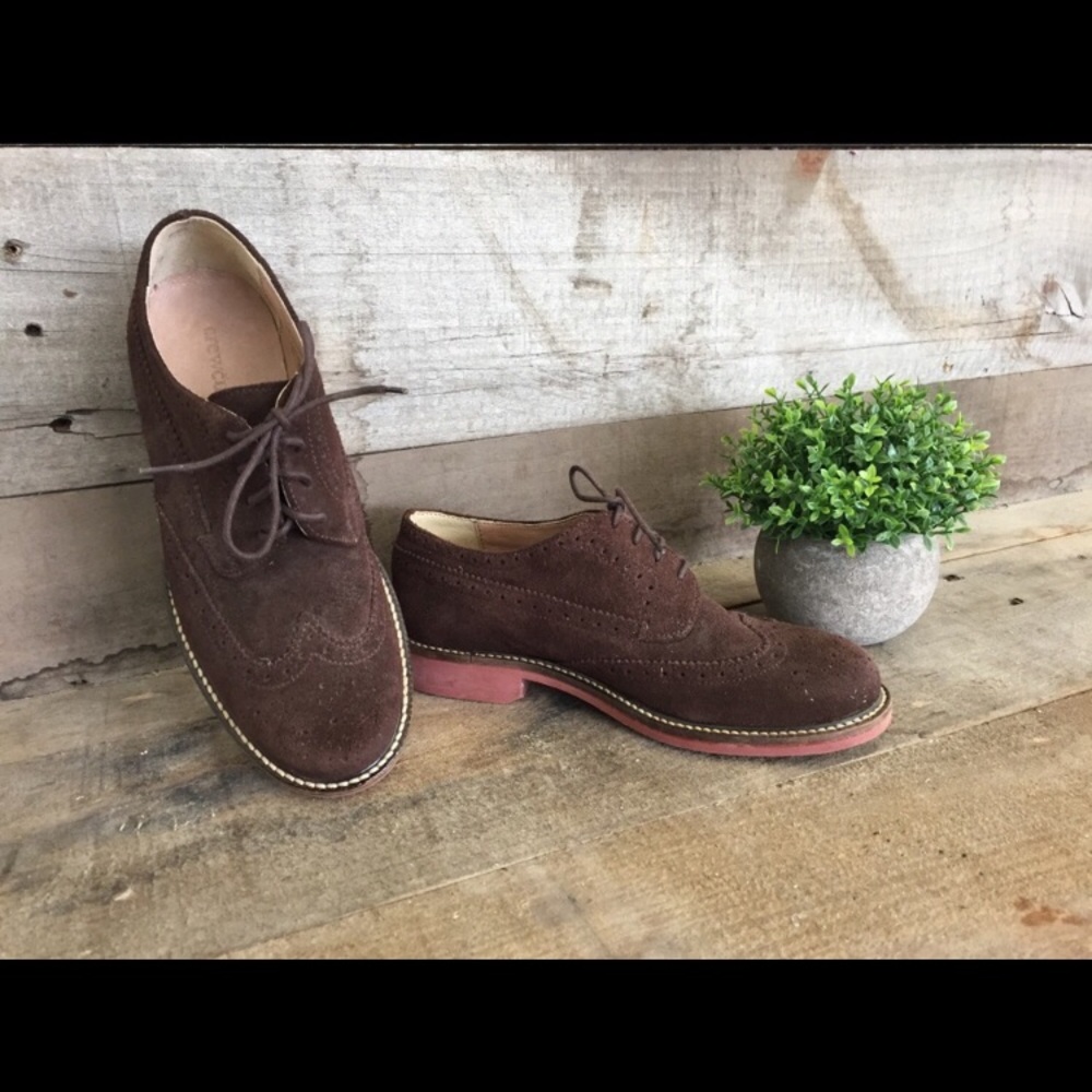 Kids dress shoes